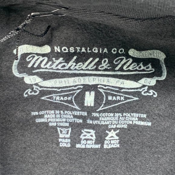 Mitchell & Ness x Wu Tang x Hulu Men's Hoodie Sweatshirt Black Size Medium NWT - Picture 3 of 12